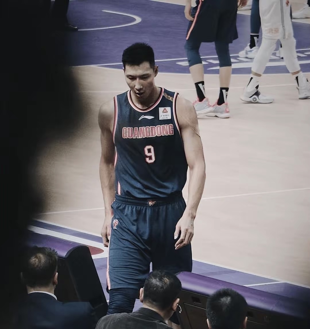 华体会登录-包含新疆队逆转浙江队，易建联高光表现的词条